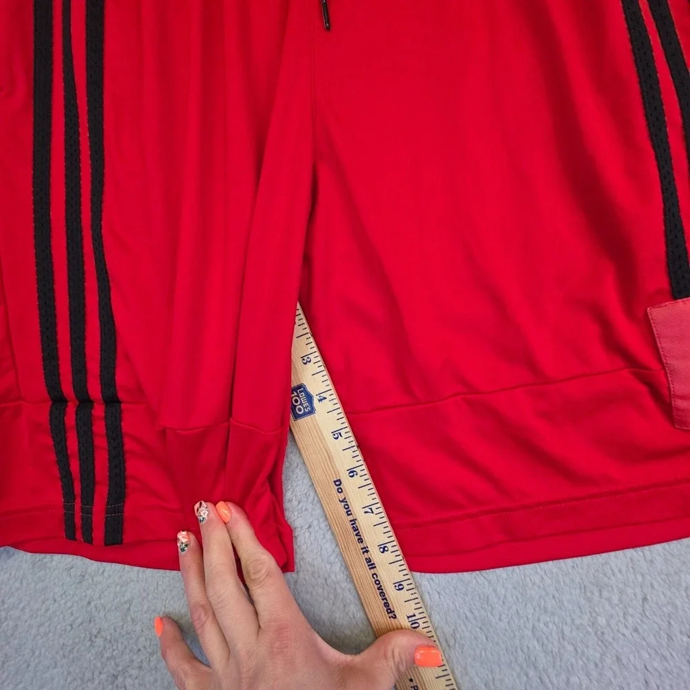 Adidas Basketball Club Shorts‎ Mens M Red Relaxed Baggy Three Stripes Sports